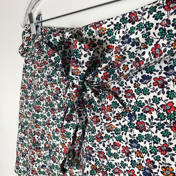 🔥4/25 J. Crew Floral Print Tie-Waist Shorts - Picture 4 of 7
